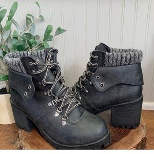 UnionBay black lace up lug blockheel bootie